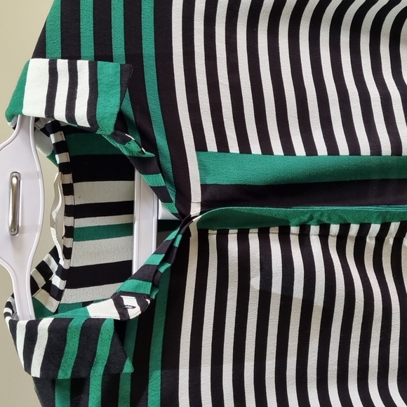 FOXWOOD Women's shirt Size 12 - Picture 3 of 6